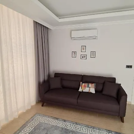 Nimet Aydin Lejlighed