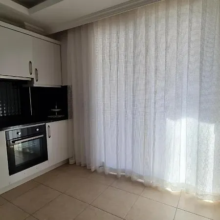 Nimet Aydin * Алания