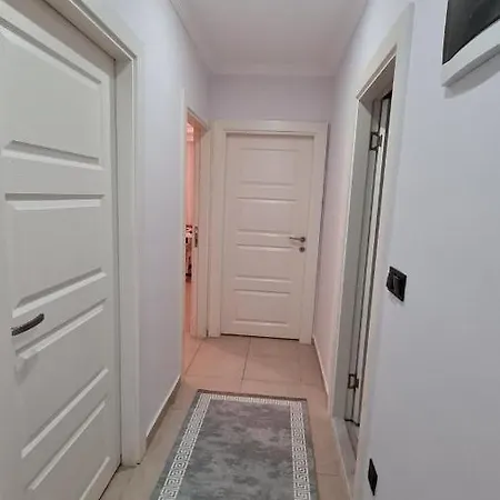 Nimet Aydin * Алания