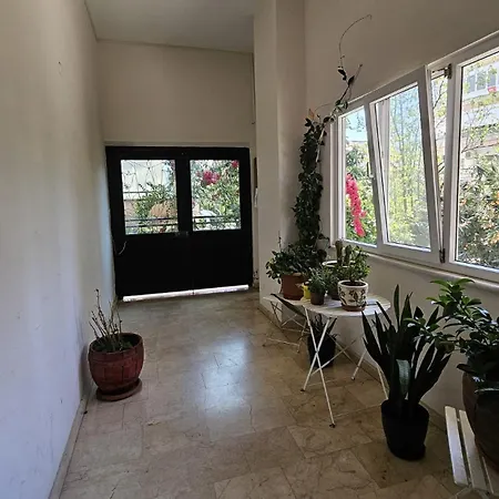 Nimet Aydin Lejlighed