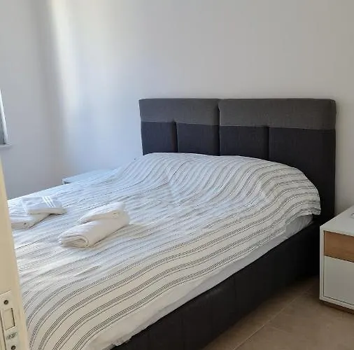 Nimet Aydin דירה *