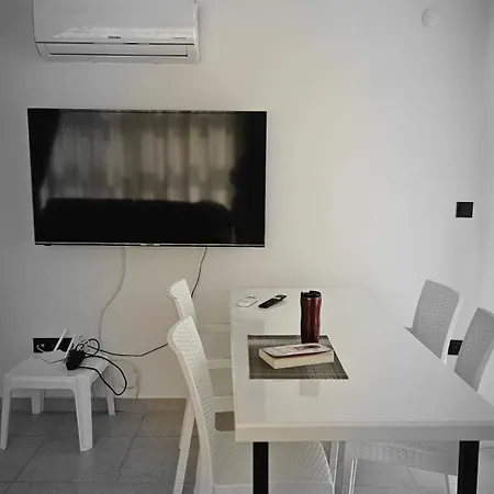 Nimet Aydin アパート アランヤ